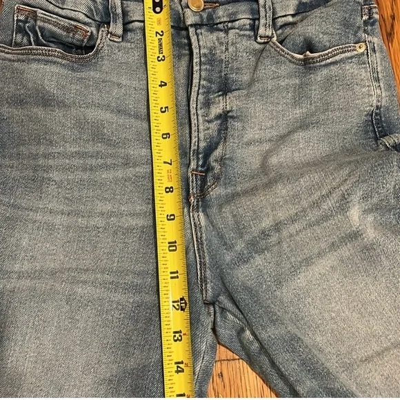 Good American Jeans - Picture 6 of 6